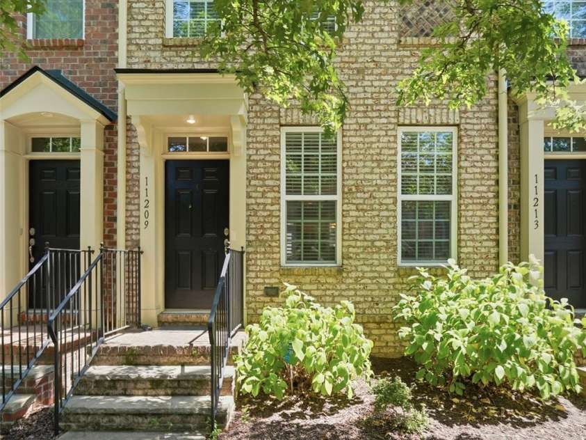 11209 Cedar Walk Lane, Charlotte, NC 28277.  MLS# CAR4405079, YatesRealty ID 37894. 