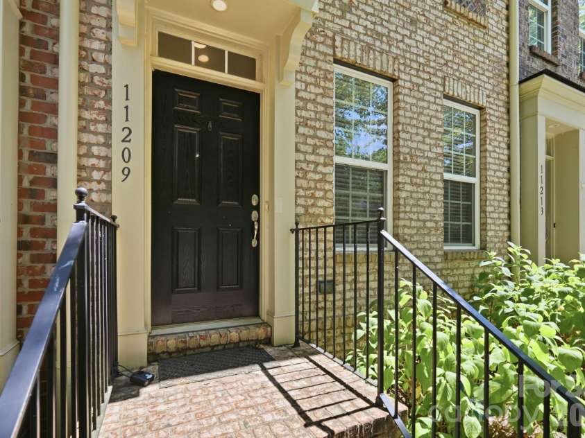 11209 Cedar Walk Lane, Charlotte, NC 28277.  MLS# CAR4405079, YatesRealty ID 37894. 