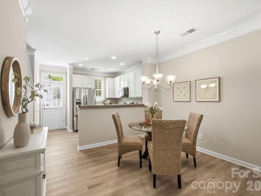 11209 Cedar Walk Lane, Charlotte, NC 28277.  MLS# CAR4405079, YatesRealty ID 37894. 