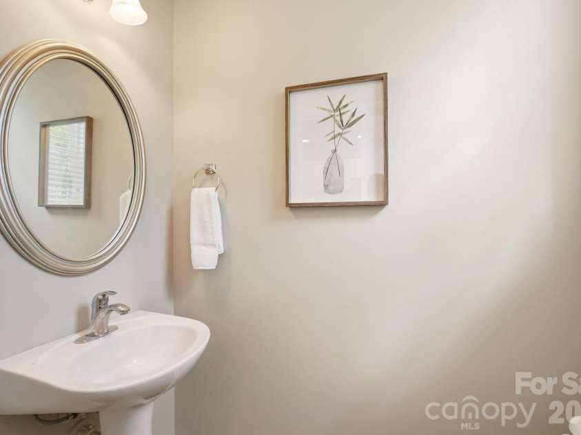 11209 Cedar Walk Lane, Charlotte, NC 28277.  MLS# CAR4405079, YatesRealty ID 37894. 