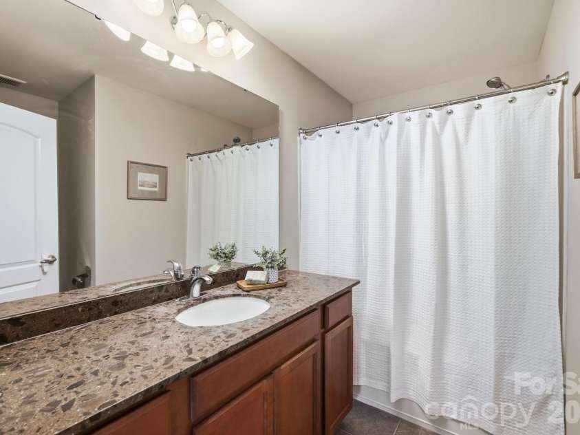11209 Cedar Walk Lane, Charlotte, NC 28277.  MLS# CAR4405079, YatesRealty ID 37894. 