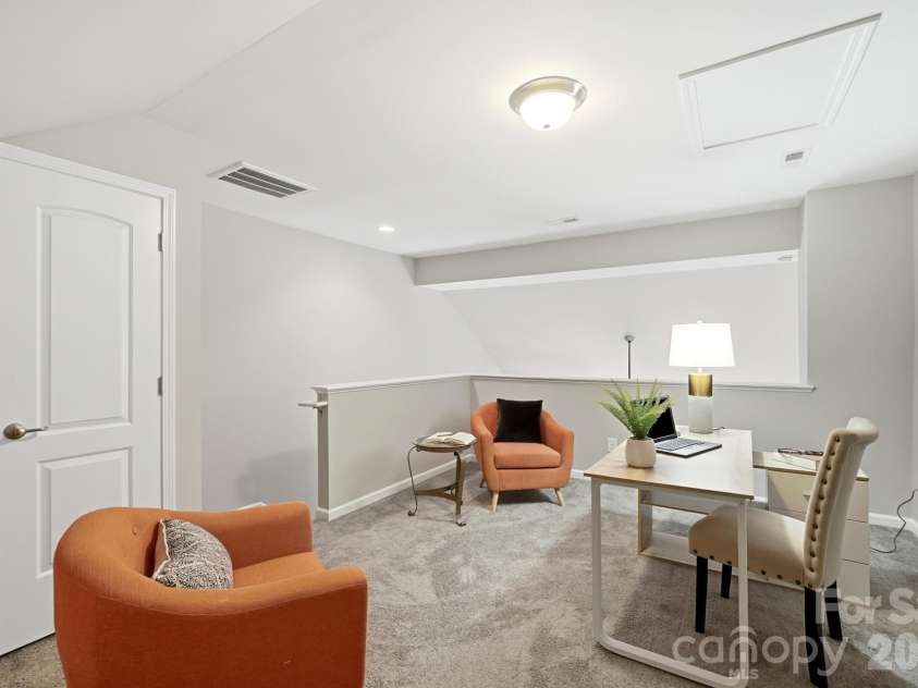 11209 Cedar Walk Lane, Charlotte, NC 28277.  MLS# CAR4405079, YatesRealty ID 37894. 