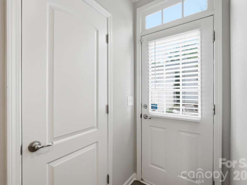 11209 Cedar Walk Lane, Charlotte, NC 28277.  MLS# CAR4405079, YatesRealty ID 37894. 
