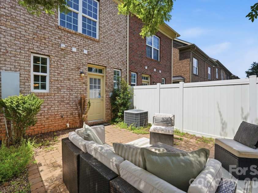 11209 Cedar Walk Lane, Charlotte, NC 28277.  MLS# CAR4405079, YatesRealty ID 37894. 