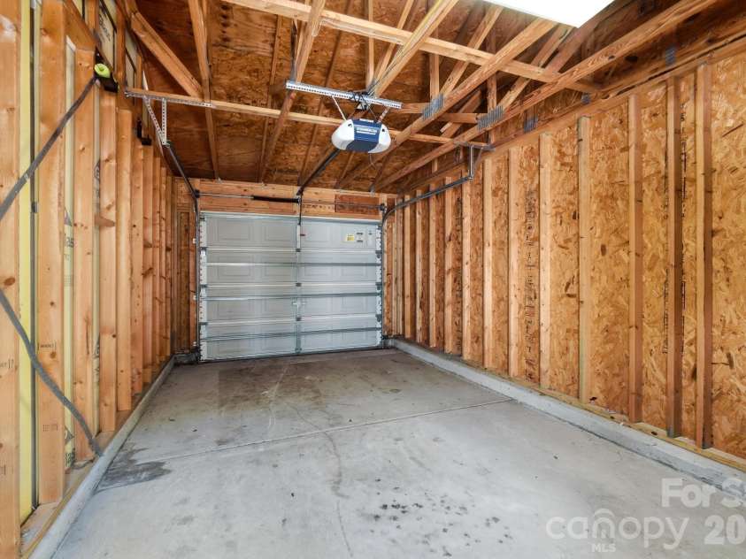 11209 Cedar Walk Lane, Charlotte, NC 28277.  MLS# CAR4405079, YatesRealty ID 37894. 
