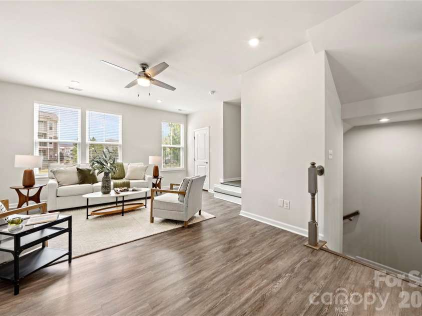 10620 Overlook Mountain Drive, Charlotte, NC 28216.  MLS# CAR4403101, YatesRealty ID 37895. 