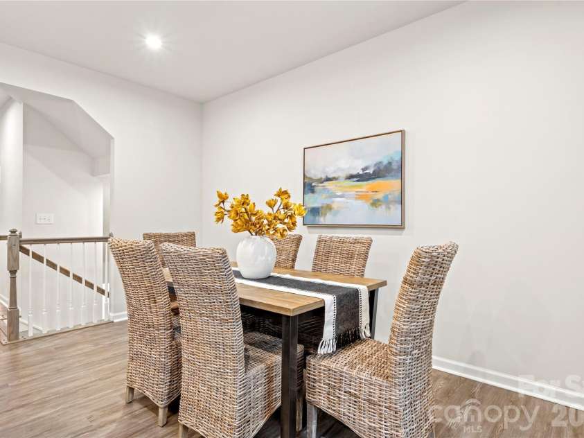 10620 Overlook Mountain Drive, Charlotte, NC 28216.  MLS# CAR4403101, YatesRealty ID 37895. 