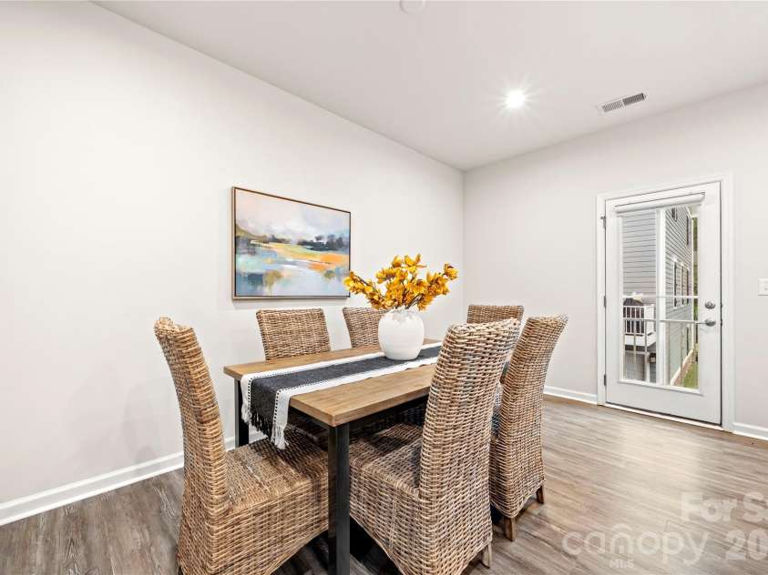 10620 Overlook Mountain Drive, Charlotte, NC 28216.  MLS# CAR4403101, YatesRealty ID 37895. 