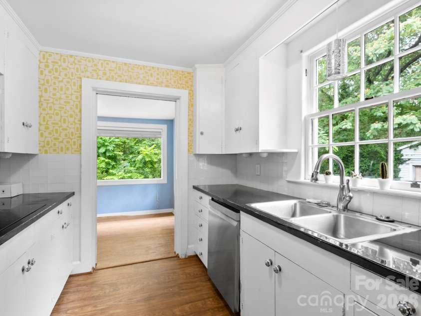 210 Baker Road, Tryon, NC 28782.  MLS# CAR4394297, YatesRealty ID 37896. 
