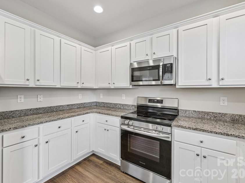 231 Grover Street, Shelby, NC 28150.  MLS# CAR4404688, YatesRealty ID 37897. 