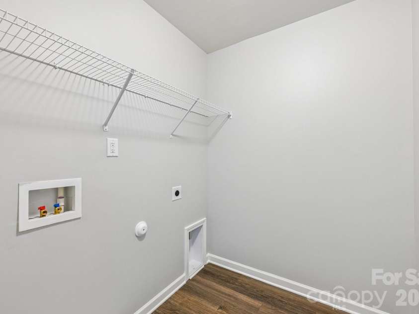 231 Grover Street, Shelby, NC 28150.  MLS# CAR4404688, YatesRealty ID 37897. 