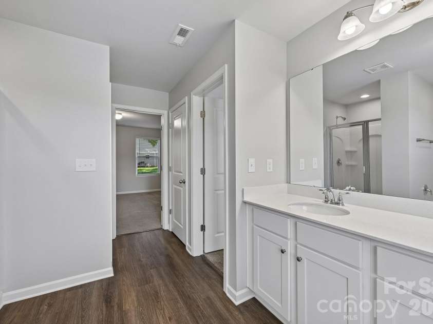 231 Grover Street, Shelby, NC 28150.  MLS# CAR4404688, YatesRealty ID 37897. 