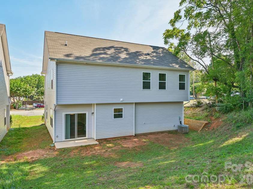 231 Grover Street, Shelby, NC 28150.  MLS# CAR4404688, YatesRealty ID 37897. 
