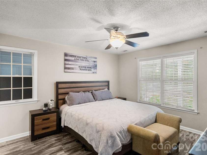 8003 Hope Lane, Waxhaw, NC 28173.  MLS# CAR4402955, YatesRealty ID 37898. 