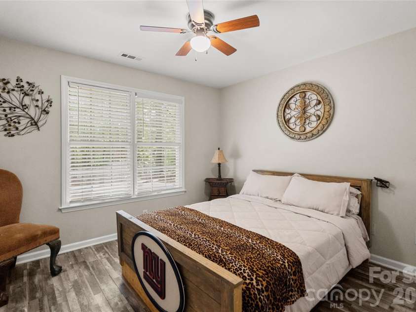 8003 Hope Lane, Waxhaw, NC 28173.  MLS# CAR4402955, YatesRealty ID 37898. 