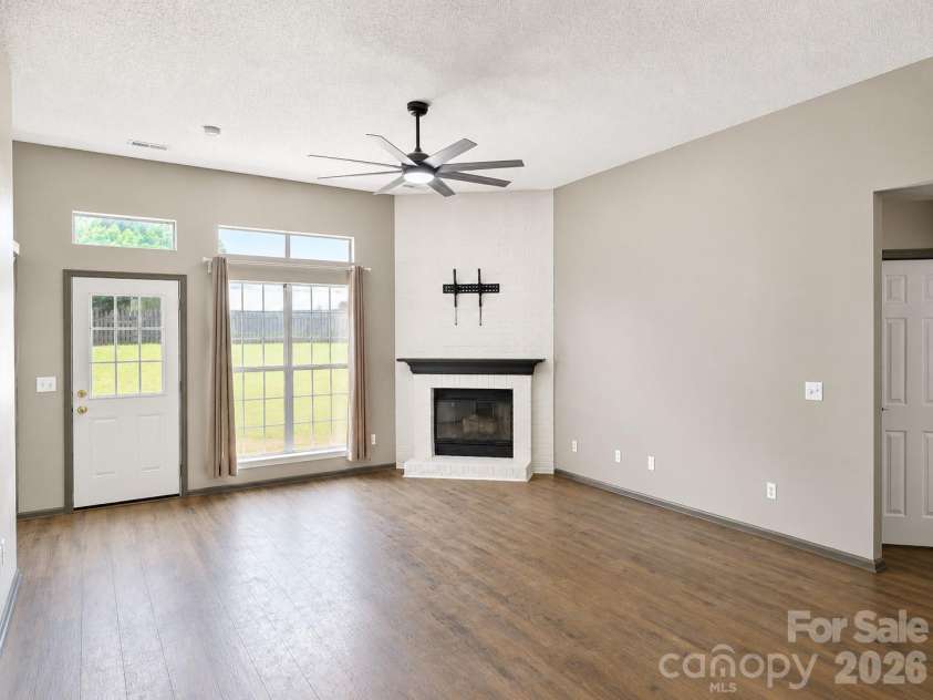 2855 Eagle View Place, Concord, NC 28027.  MLS# CAR4399165, YatesRealty ID 37899. Living Room 1/3
