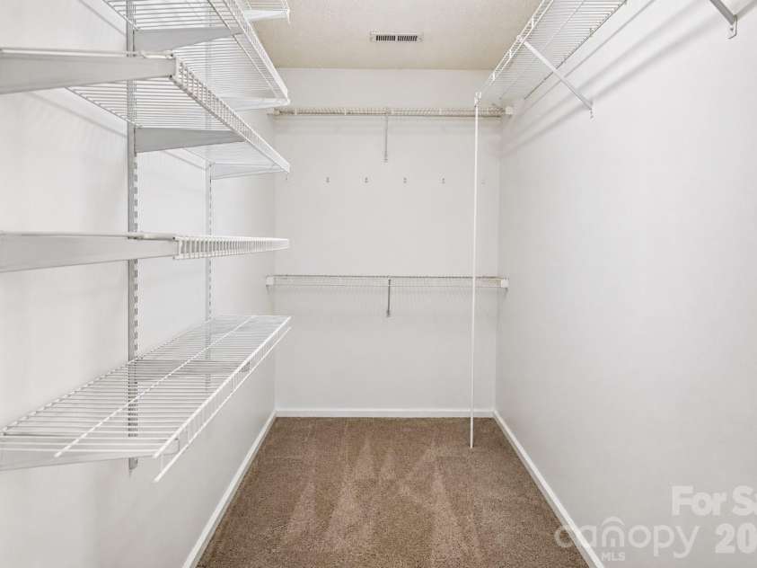 2855 Eagle View Place, Concord, NC 28027.  MLS# CAR4399165, YatesRealty ID 37899. Primary Closet