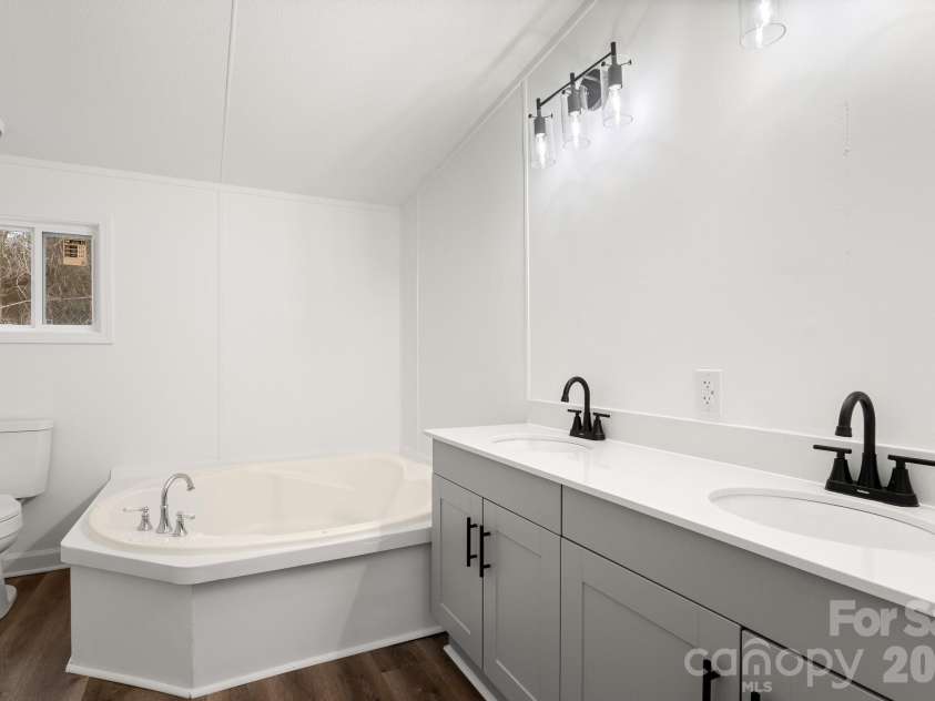 12332 Buxton Drive, Pineville, NC 28134.  MLS# CAR4335366, YatesRealty ID 3790. 