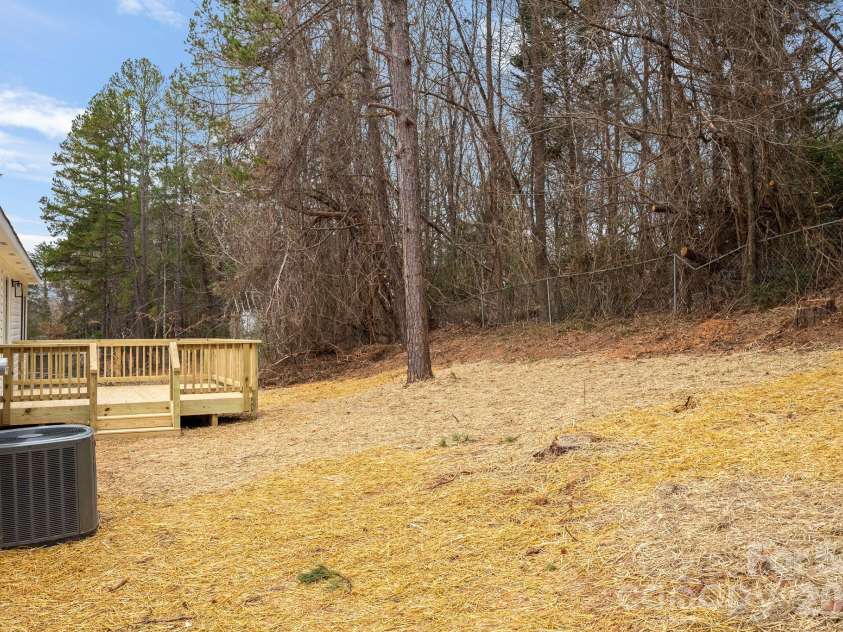 12332 Buxton Drive, Pineville, NC 28134.  MLS# CAR4335366, YatesRealty ID 3790. 