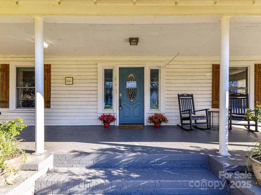 214 Elm Street, Wingate, NC 28174.  MLS# CAR4227263, YatesRealty ID 3790. Welcome!