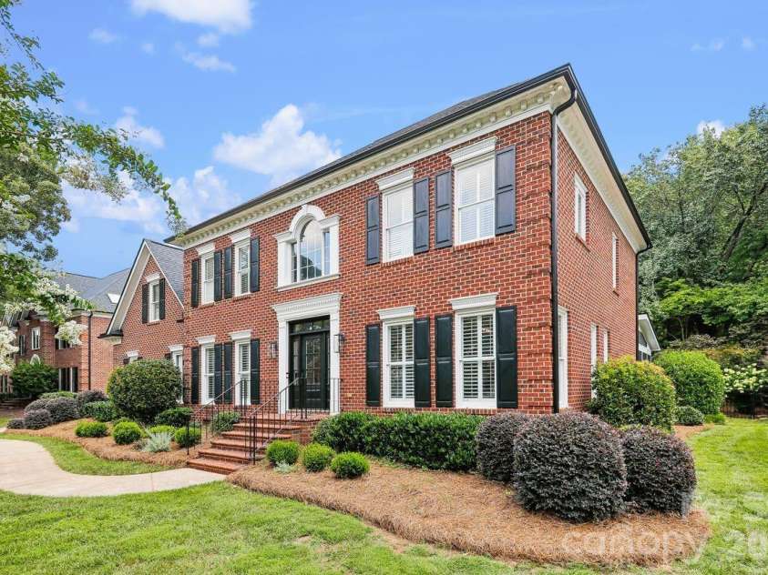 8507 Brownes Pond Lane, Charlotte, NC 28277.  MLS# CAR4400548, YatesRealty ID 37900. 