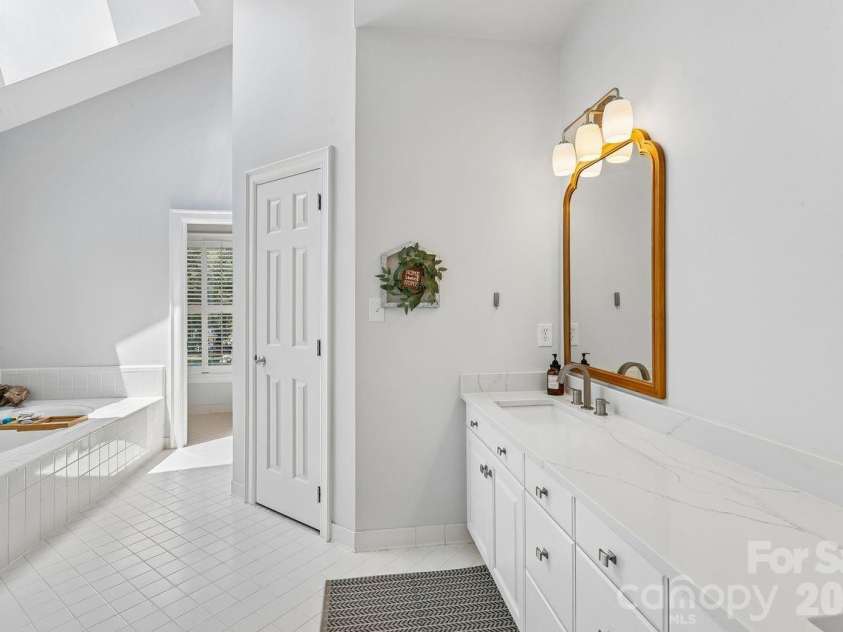 8507 Brownes Pond Lane, Charlotte, NC 28277.  MLS# CAR4400548, YatesRealty ID 37900. 