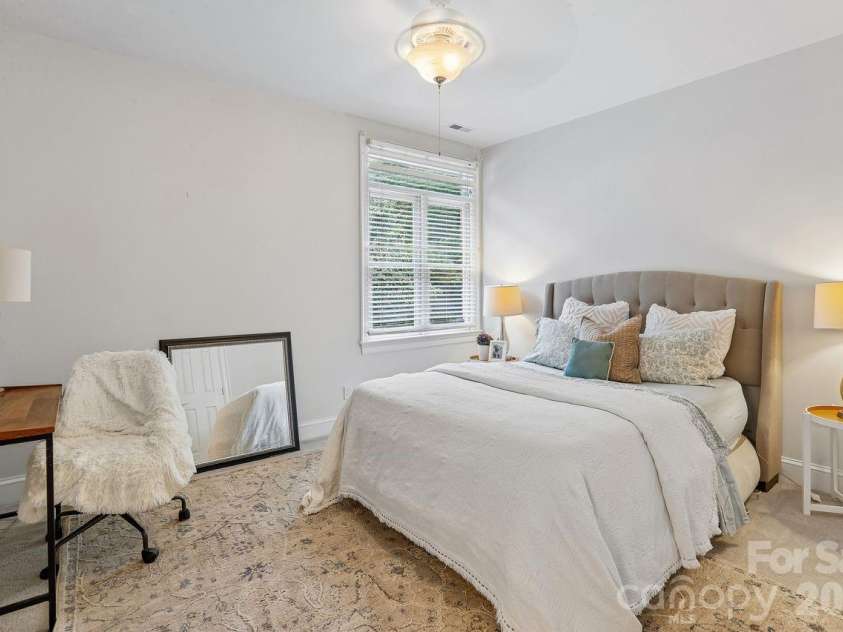 8507 Brownes Pond Lane, Charlotte, NC 28277.  MLS# CAR4400548, YatesRealty ID 37900. 