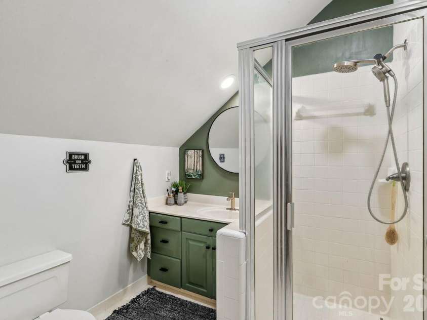 8507 Brownes Pond Lane, Charlotte, NC 28277.  MLS# CAR4400548, YatesRealty ID 37900. 
