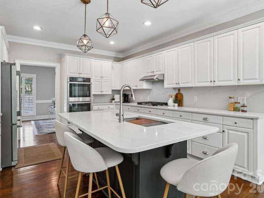 8507 Brownes Pond Lane, Charlotte, NC 28277.  MLS# CAR4400548, YatesRealty ID 37900. 