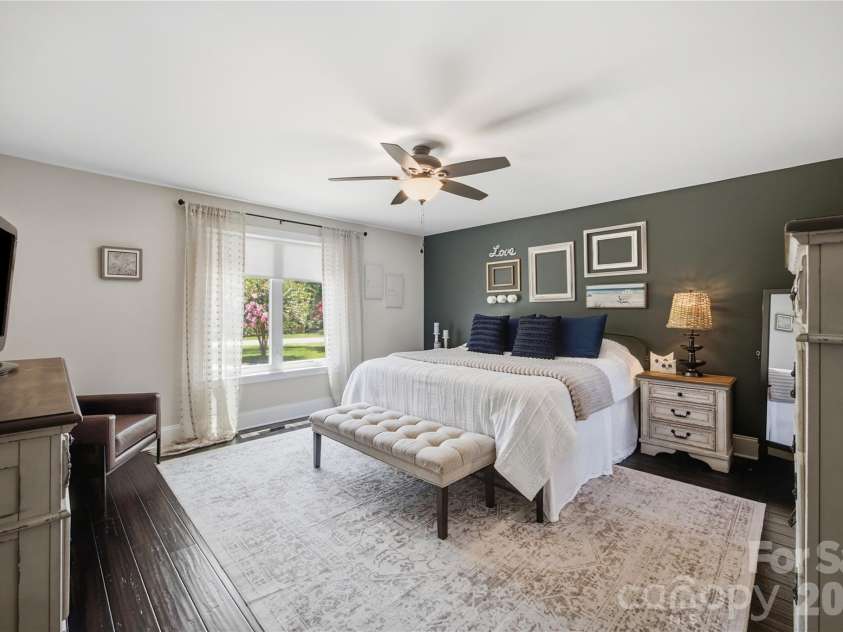 393 Ponderosa Circle, Mooresville, NC 28117.  MLS# CAR4403605, YatesRealty ID 37901. 