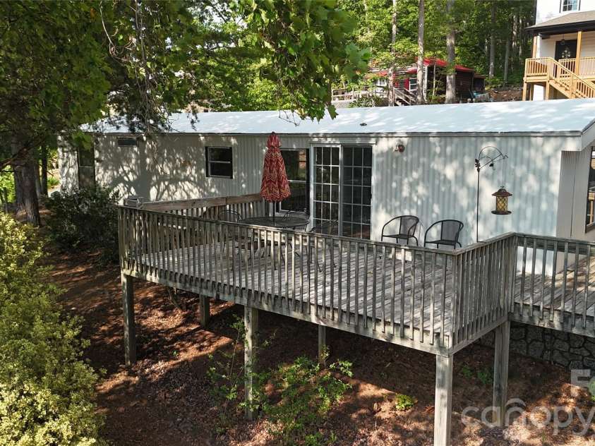 535 Lake Shore Drive, New London, NC 28127.  MLS# CAR4403928, YatesRealty ID 37902. 