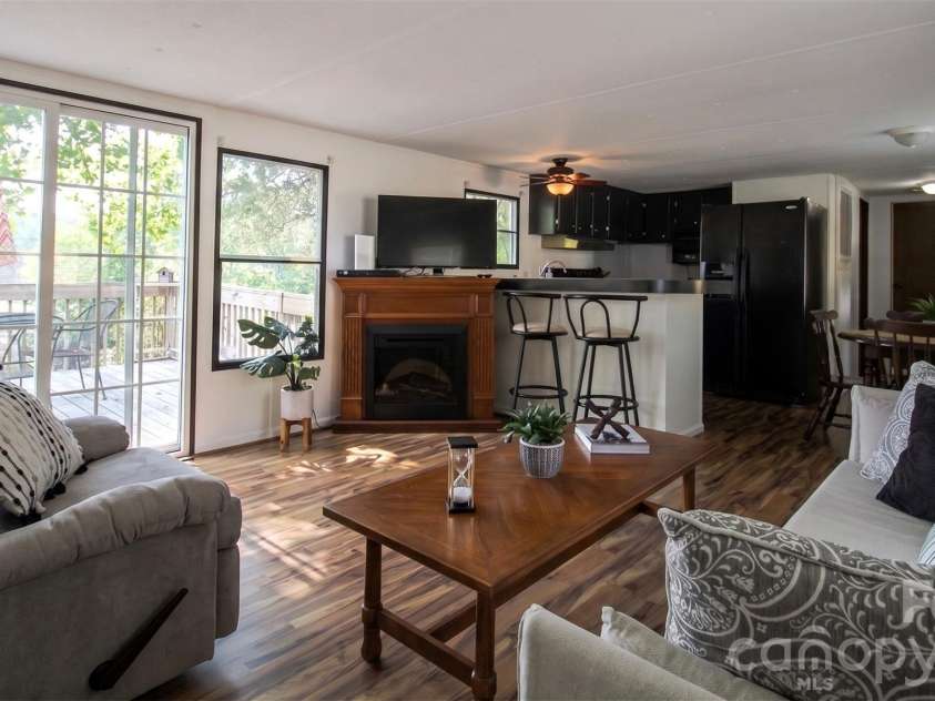 535 Lake Shore Drive, New London, NC 28127.  MLS# CAR4403928, YatesRealty ID 37902. 