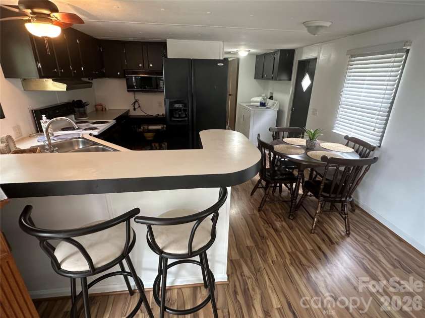 535 Lake Shore Drive, New London, NC 28127.  MLS# CAR4403928, YatesRealty ID 37902. 