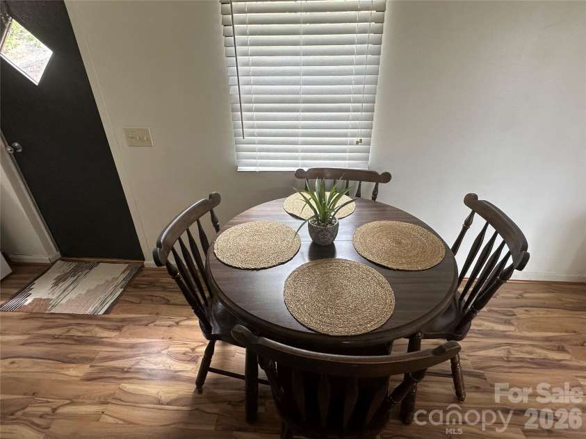 535 Lake Shore Drive, New London, NC 28127.  MLS# CAR4403928, YatesRealty ID 37902. 