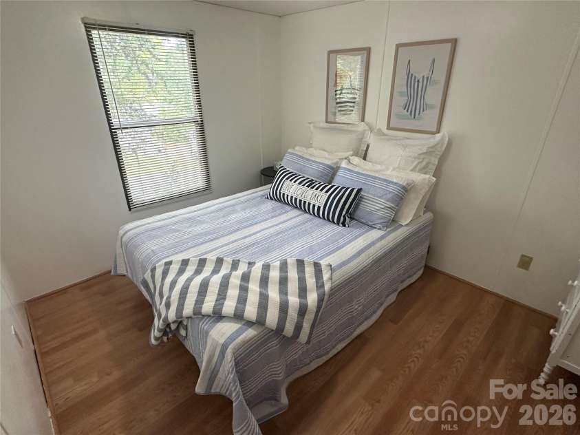 535 Lake Shore Drive, New London, NC 28127.  MLS# CAR4403928, YatesRealty ID 37902. 