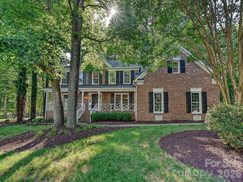 12903 Fallcross Court, Huntersville, NC 28078.  MLS# CAR4396287, YatesRealty ID 37903. 
