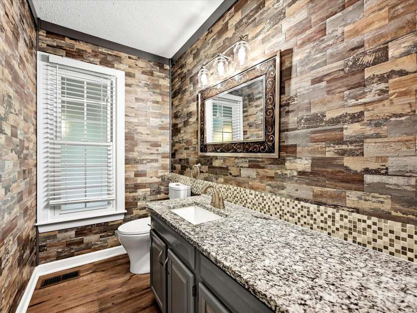 12903 Fallcross Court, Huntersville, NC 28078.  MLS# CAR4396287, YatesRealty ID 37903. 