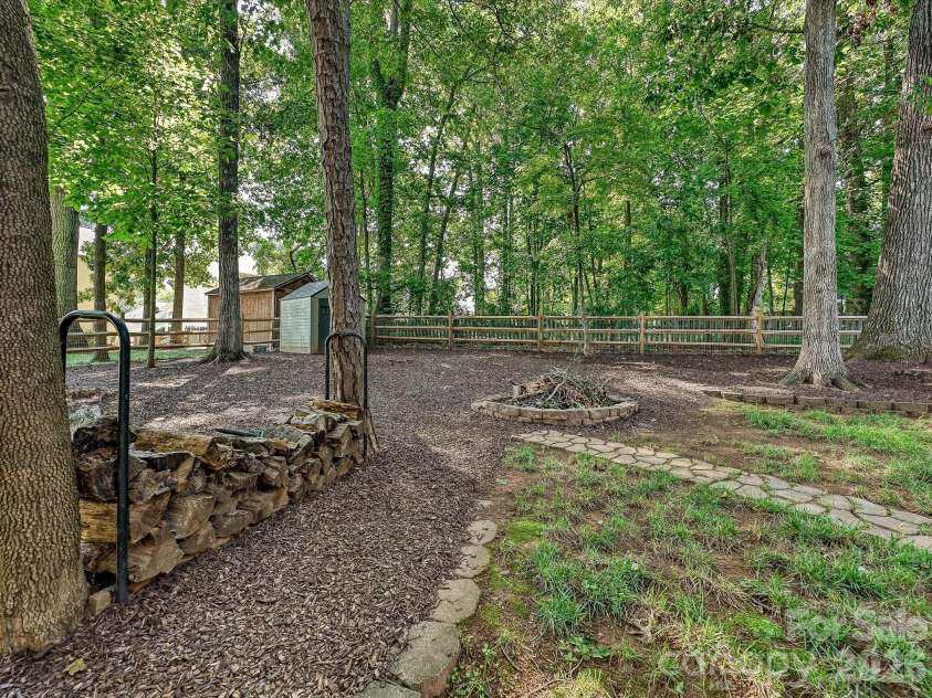 12903 Fallcross Court, Huntersville, NC 28078.  MLS# CAR4396287, YatesRealty ID 37903. 