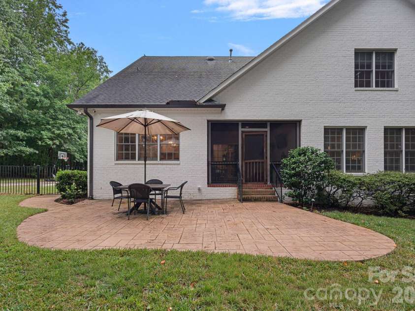611 Pacer Lane, Marvin, NC 28173.  MLS# CAR4401929, YatesRealty ID 37904. 