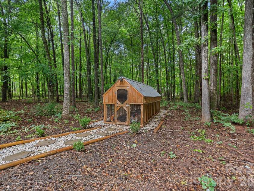 611 Pacer Lane, Marvin, NC 28173.  MLS# CAR4401929, YatesRealty ID 37904. 