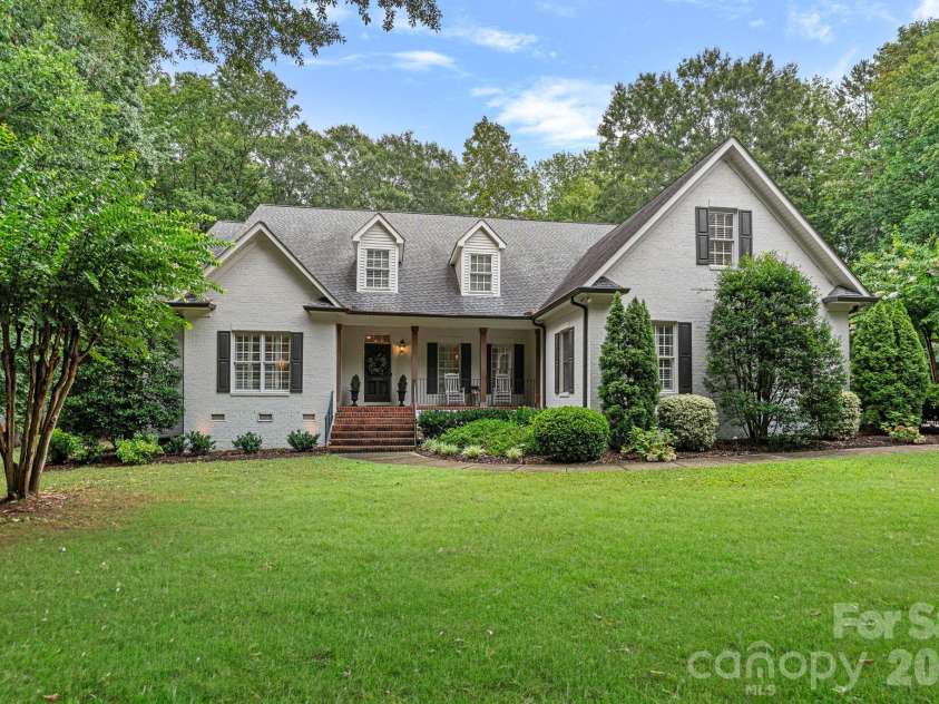 611 Pacer Lane, Marvin, NC 28173.  MLS# CAR4401929, YatesRealty ID 37904. 
