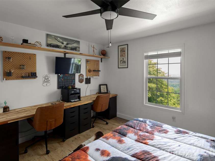 354 Boulder View Drive, Flat Rock, NC 28731.  MLS# CAR4403258, YatesRealty ID 37905. 