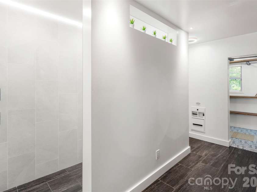 354 Boulder View Drive, Flat Rock, NC 28731.  MLS# CAR4403258, YatesRealty ID 37905. Primary shower