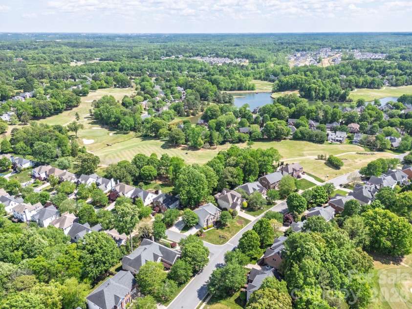 15936 Northstone Drive, Huntersville, NC 28078.  MLS# CAR4391783, YatesRealty ID 37906. 