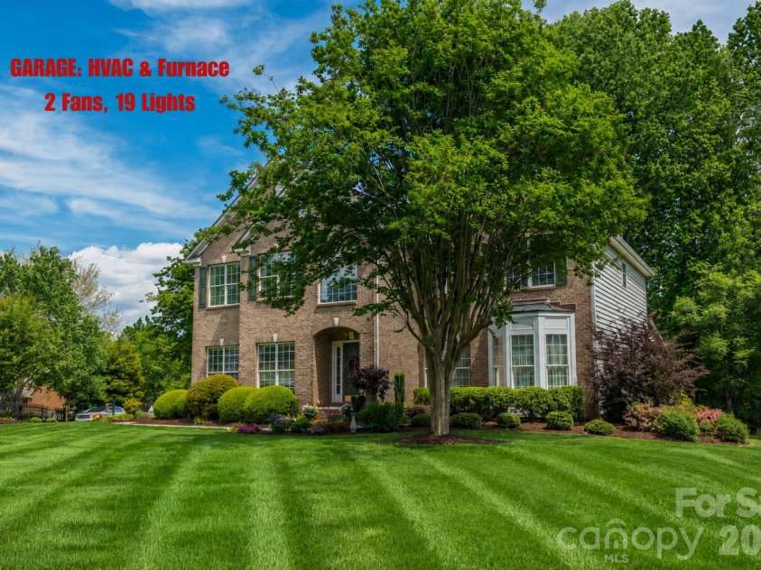 15936 Northstone Drive, Huntersville, NC 28078.  MLS# CAR4391783, YatesRealty ID 37906. 
