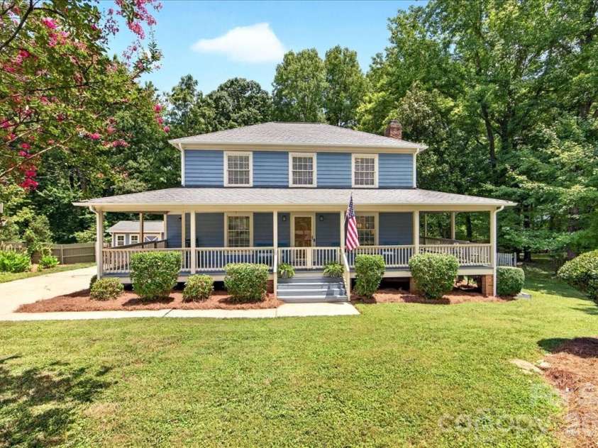 6601 Woodshed Circle, Charlotte, NC 28270.  MLS# CAR4405075, YatesRealty ID 37908. 