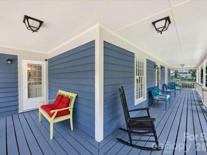 6601 Woodshed Circle, Charlotte, NC 28270.  MLS# CAR4405075, YatesRealty ID 37908. 
