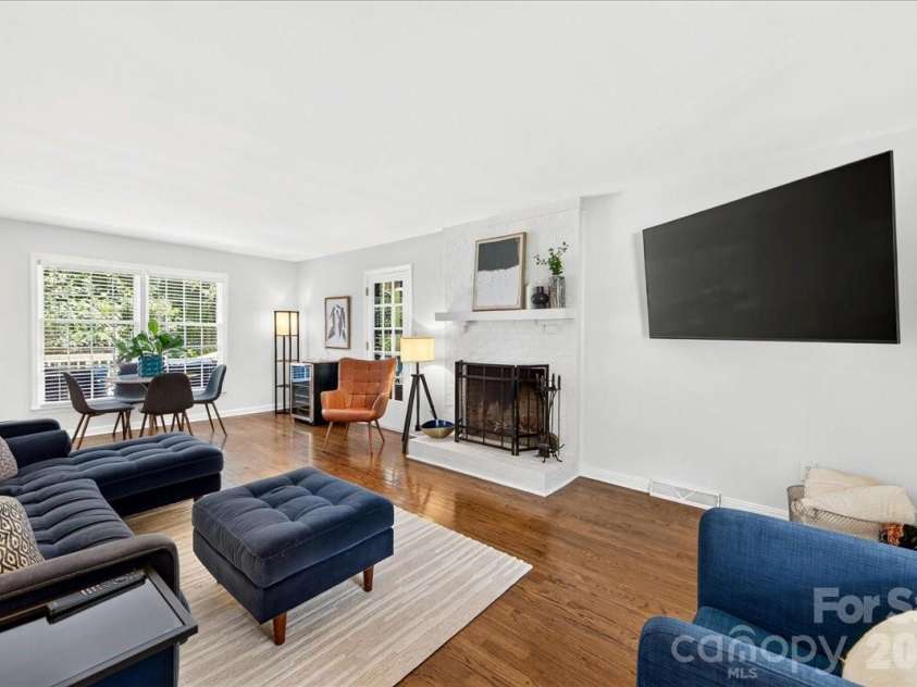 6601 Woodshed Circle, Charlotte, NC 28270.  MLS# CAR4405075, YatesRealty ID 37908. 