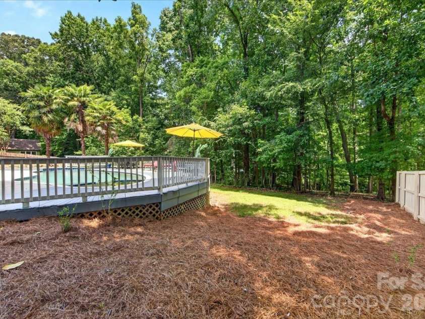 6601 Woodshed Circle, Charlotte, NC 28270.  MLS# CAR4405075, YatesRealty ID 37908. 