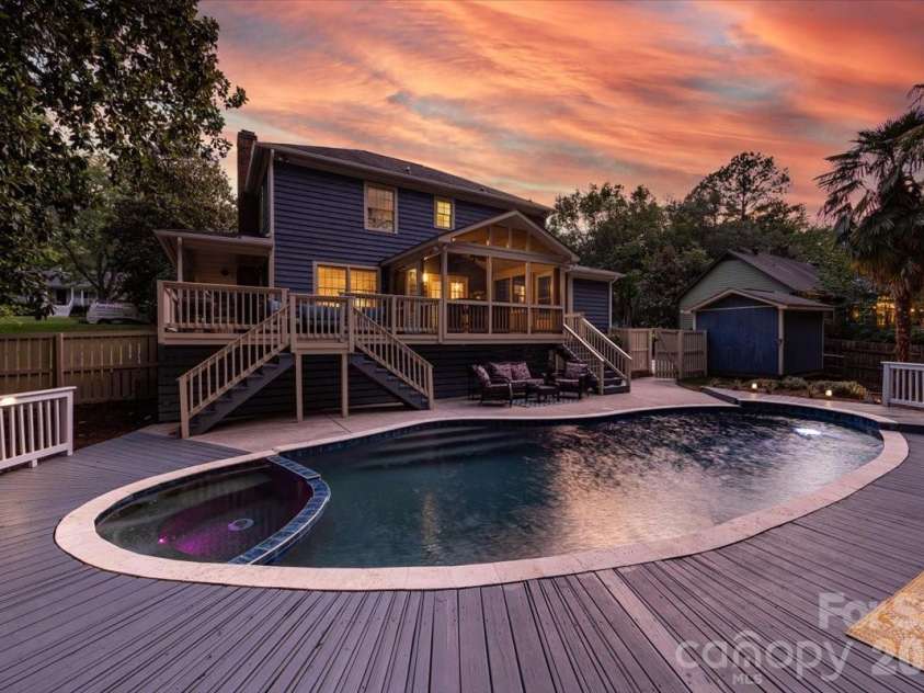 6601 Woodshed Circle, Charlotte, NC 28270.  MLS# CAR4405075, YatesRealty ID 37908. 